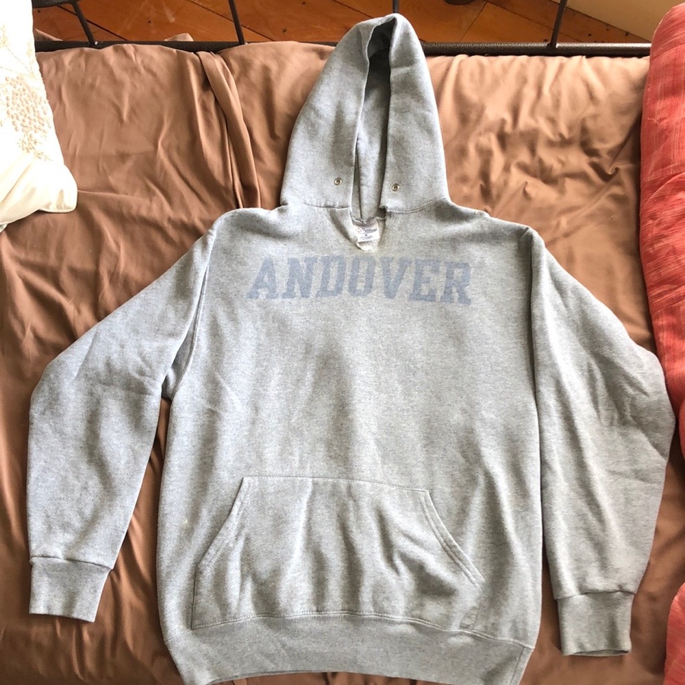 Grey sweatshirt